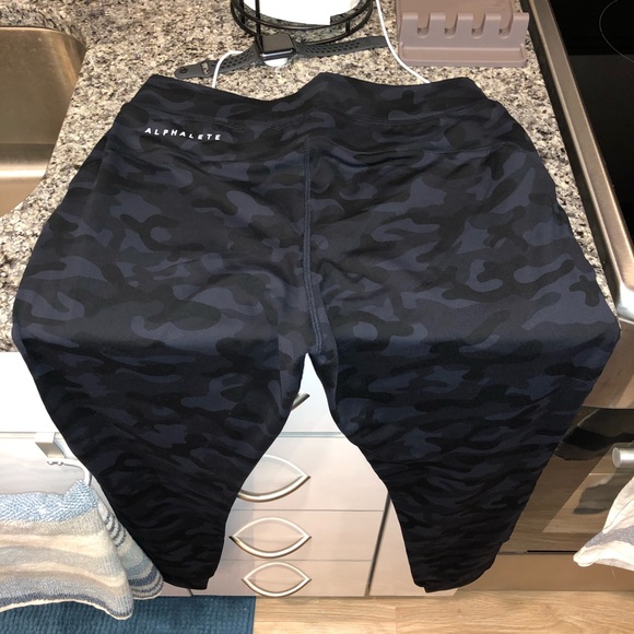 Alphalete Pants - Alphalete Camo Leggings